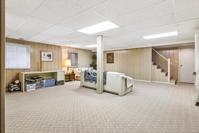 985 Coventry Lane, Highland Park, IL 60035