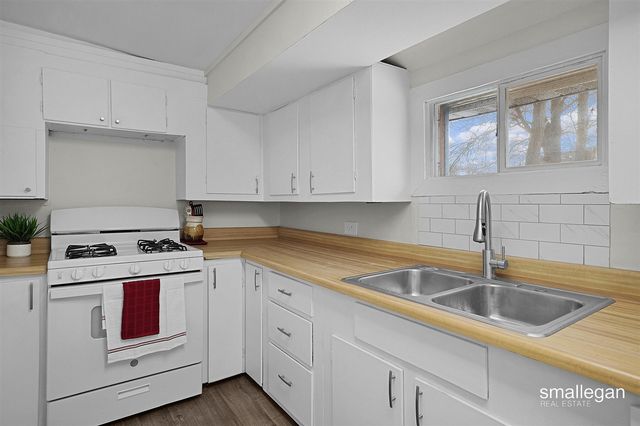 2109 Hoyt Street, Muskegon, MI 49444