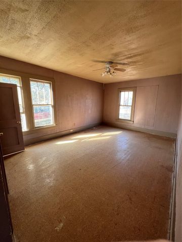 316 E 7th Street, Coleman, TX 76834