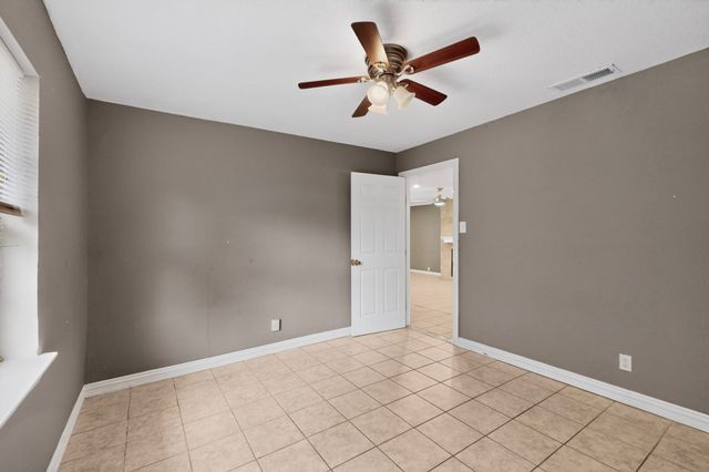 513 Ten Mile Drive, Desoto, TX 75115