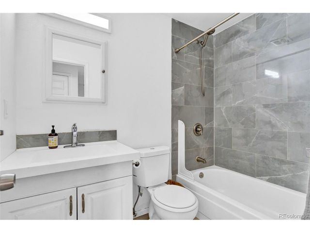 16219 E Linvale Ave, Aurora, CO 80013