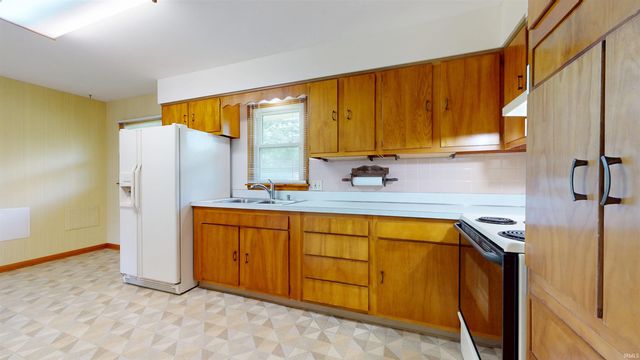 1914 N Thomas Avenue, Evansville, IN 47711
