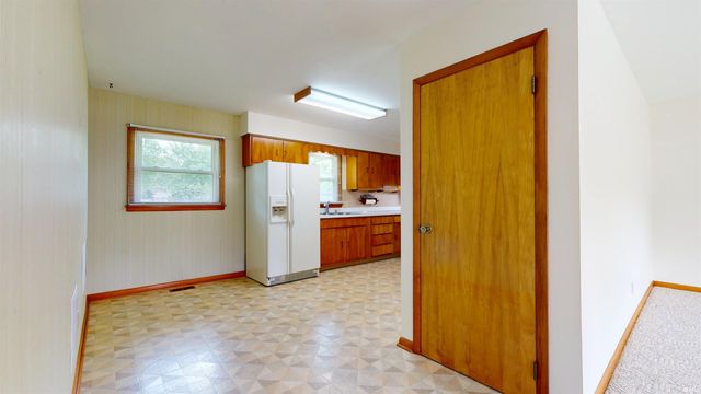 1914 N Thomas Avenue, Evansville, IN 47711