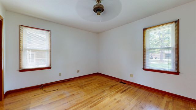 1914 N Thomas Avenue, Evansville, IN 47711