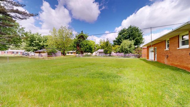 1914 N Thomas Avenue, Evansville, IN 47711