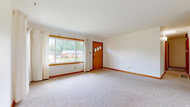 1914 N Thomas Avenue, Evansville, IN 47711