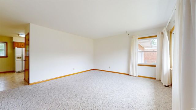 1914 N Thomas Avenue, Evansville, IN 47711