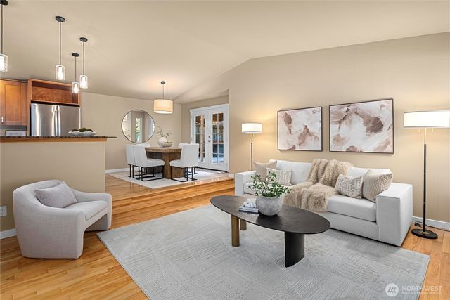 2421 NE 180th Street, Shoreline, WA 98155