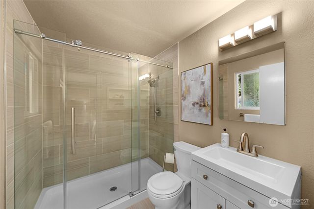 2421 NE 180th Street, Shoreline, WA 98155