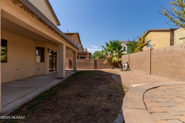 6613 S Chinese Lanterns Drive, Tucson, AZ 85756