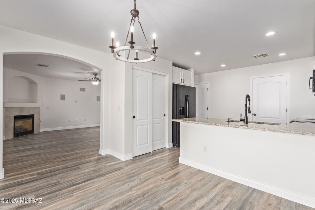 6613 S Chinese Lanterns Drive, Tucson, AZ 85756