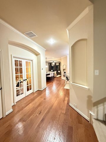 300 Eastland Drive, Lewisville, TX 75056