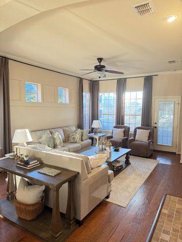 300 Eastland Drive, Lewisville, TX 75056