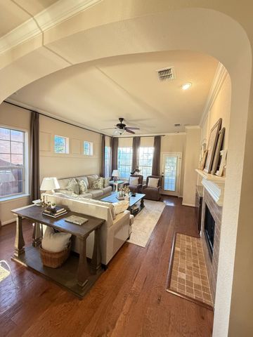 300 Eastland Drive, Lewisville, TX 75056