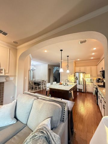 300 Eastland Drive, Lewisville, TX 75056