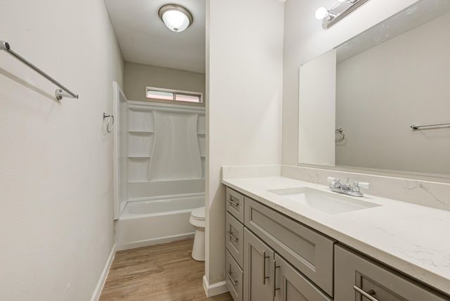2035 Deerhurst Lane, Houston, TX 77088