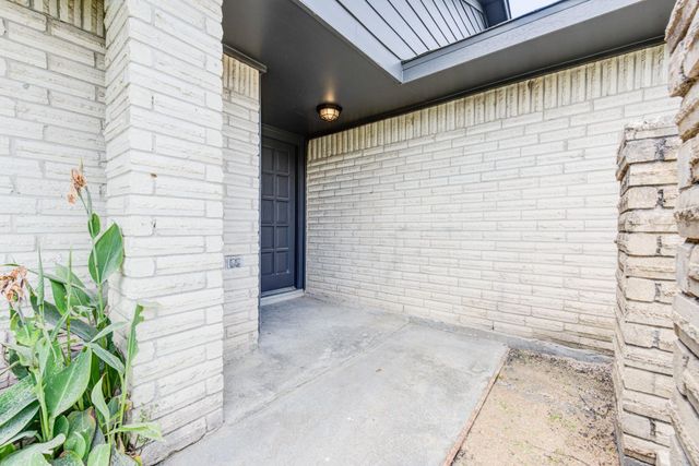 2035 Deerhurst Lane, Houston, TX 77088