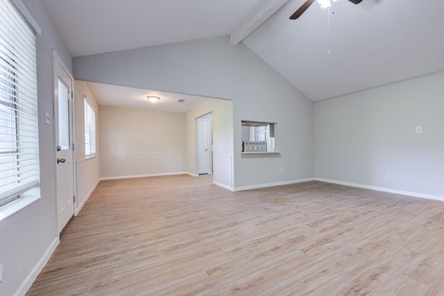 2035 Deerhurst Lane, Houston, TX 77088