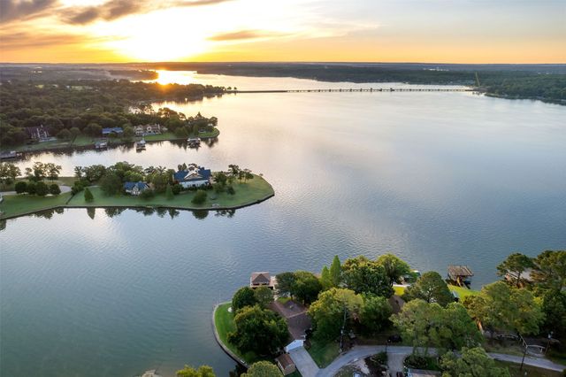 112 Pinnacle Club Drive, Mabank, TX 75156