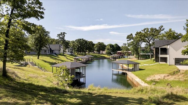 112 Pinnacle Club Drive, Mabank, TX 75156