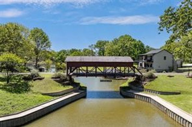 112 Pinnacle Club Drive, Mabank, TX 75156