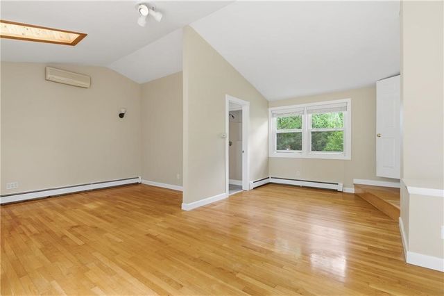 8 Ledgemont Drive, Lincoln, RI 02865