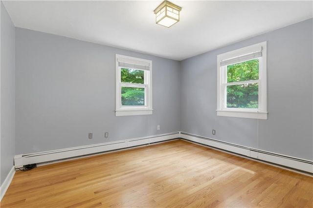 8 Ledgemont Drive, Lincoln, RI 02865