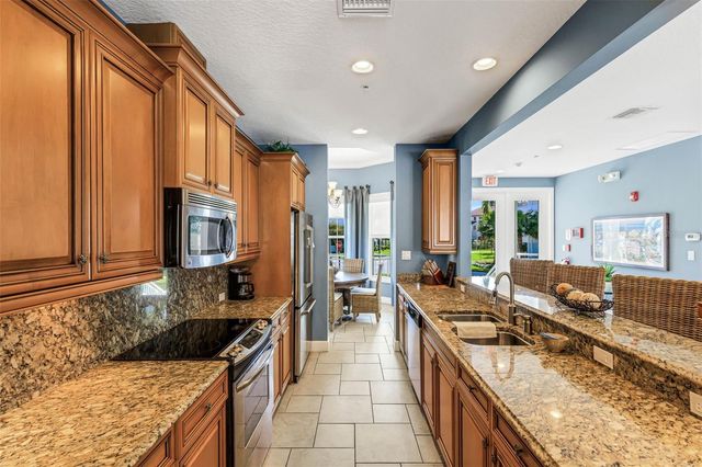 3450 77TH STREET W 201, Bradenton, FL 34209