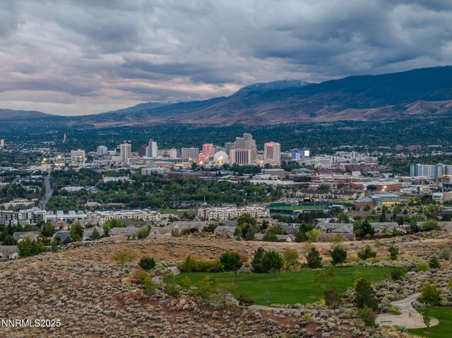 1120 University Park Court, Reno, NV 89512