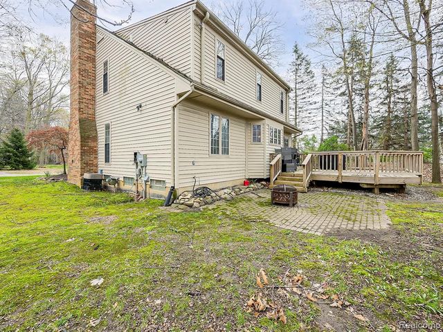 3688 Old Creek Road, Rochester Hills, MI 48307