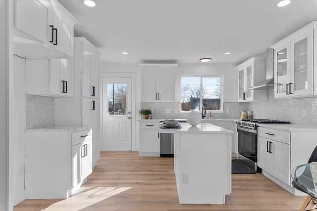 3107 W 9765 S, South Jordan, UT 84095