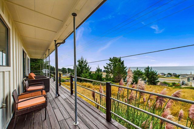 82 Fawn Drive, Shelter Cove, CA 95589