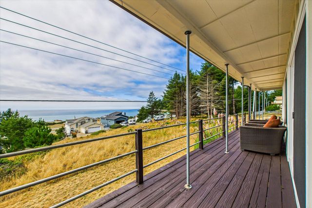 82 Fawn Drive, Shelter Cove, CA 95589