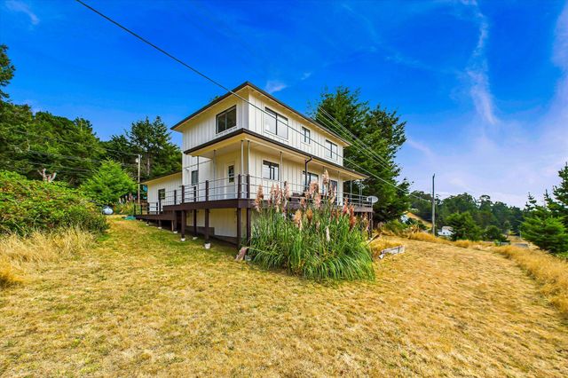 82 Fawn Drive, Shelter Cove, CA 95589