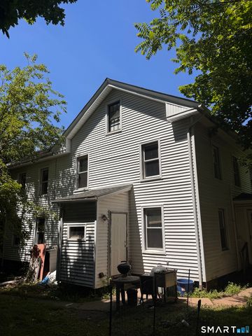71 Yale Street, Meriden, CT 06450