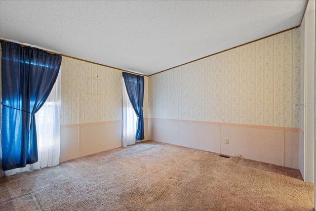 14430 E LEVY STREET, Williston, FL 32696