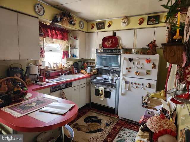 503-505 E BROAD ST, Tamaqua, PA 18252