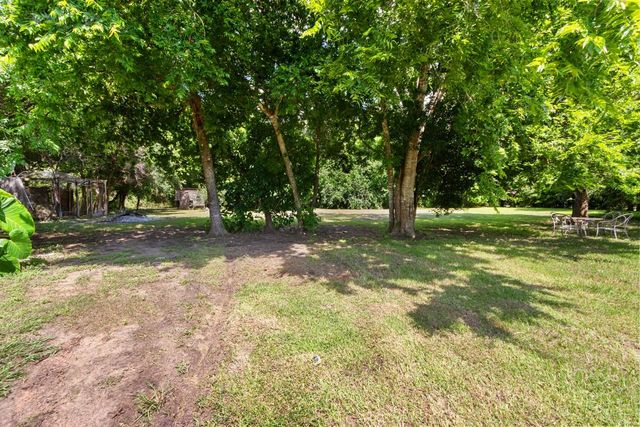 6119 Highland Road, Santa Fe, TX 77517