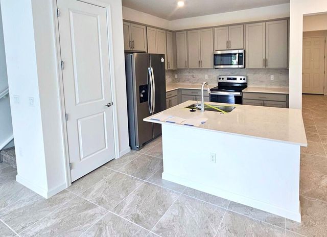 6740 KAVAGI Drive Latitude 207-07, Lantana, FL 33462