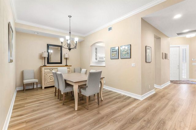101 Palm Bay Circle A, Palm Beach Gardens, FL 33418