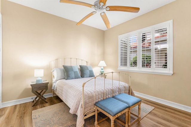 101 Palm Bay Circle A, Palm Beach Gardens, FL 33418