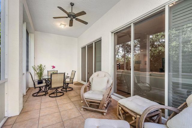 101 Palm Bay Circle A, Palm Beach Gardens, FL 33418