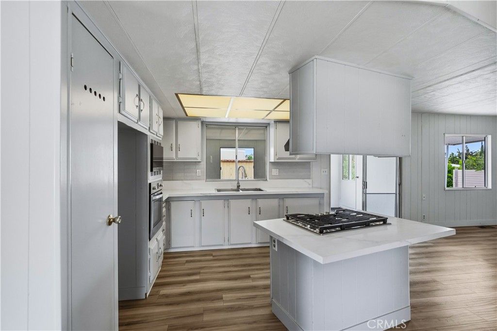 31750 Machado 27, Lake Elsinore, CA 92530 — photo 2