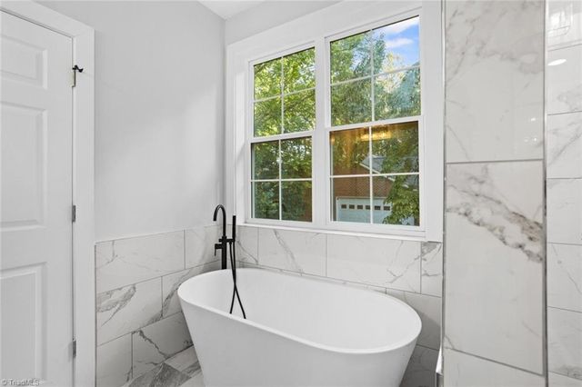 2592 Fox Ridge Road, Asheboro, NC 27205