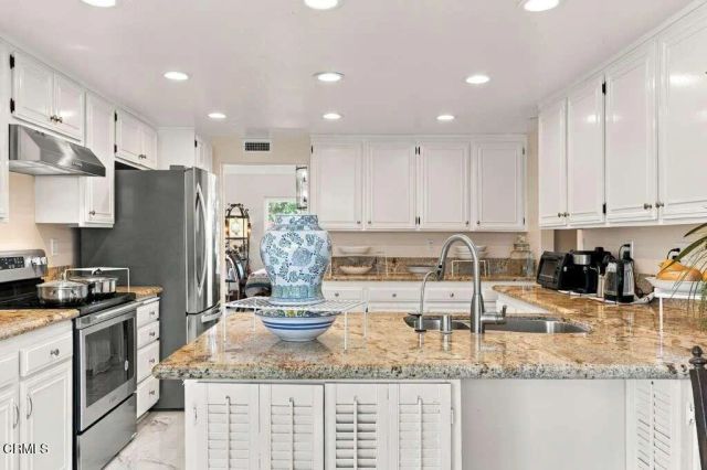 18108 Village 18, Camarillo, CA 93012