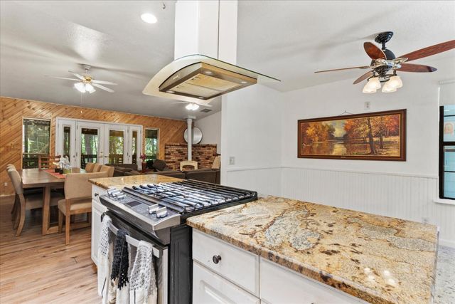 3205 Castlewood Cir, Pollock Pines, CA 95726