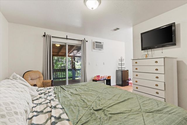 3205 Castlewood Cir, Pollock Pines, CA 95726