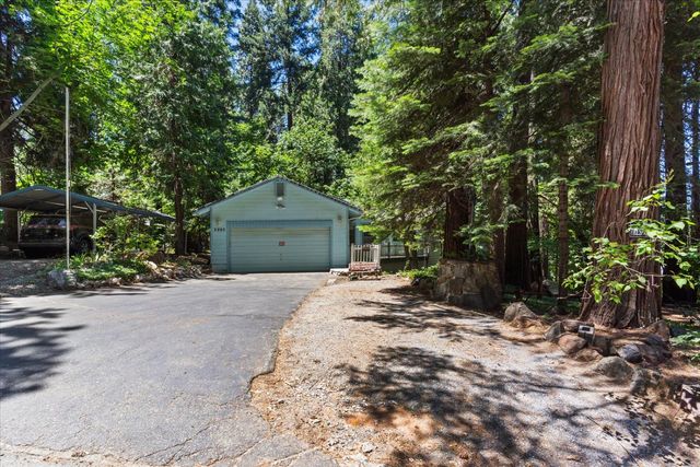 3205 Castlewood Cir, Pollock Pines, CA 95726