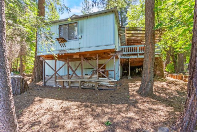 3205 Castlewood Cir, Pollock Pines, CA 95726