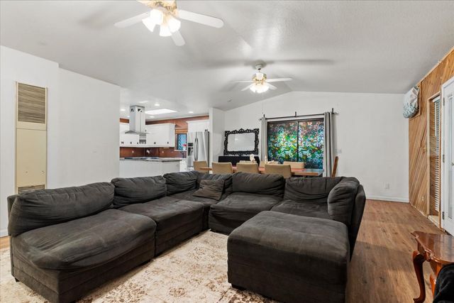 3205 Castlewood Cir, Pollock Pines, CA 95726